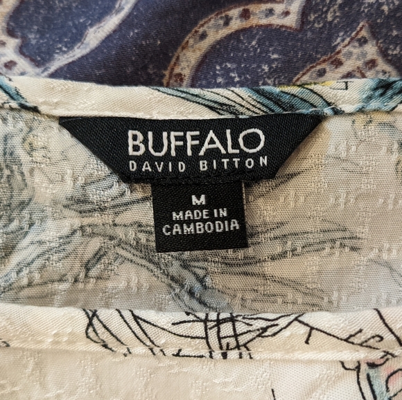 Buffalo David Britton Size Medium Textured Floral Tie Tie Waist Top - Picture 4 of 9